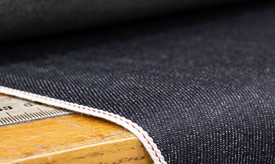 Denim brut japonais selvedge 11,8oz.